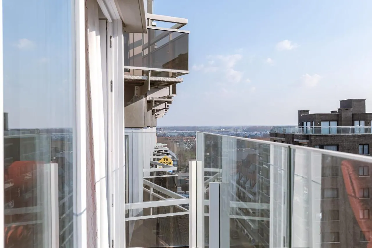 Modern, Sunny Flat With Lateral Sea View And Frontal Balcony Apartment Middelkerke