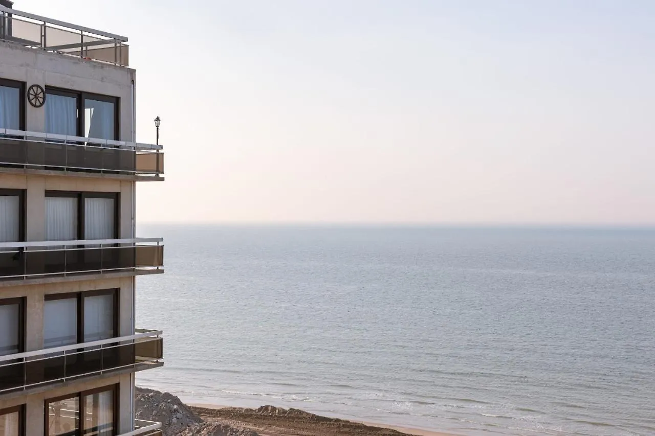 Modern, Sunny Flat With Lateral Sea View And Frontal Balcony Apartment Middelkerke